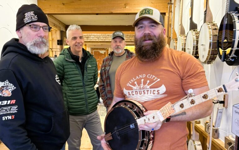 Frank and fam at Island City Acoustics