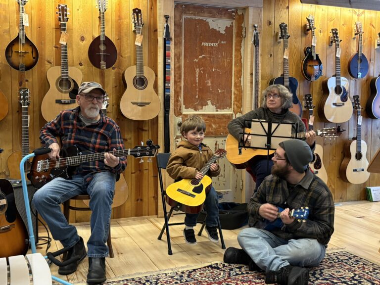 Wednesday Jam at Island City Acoustics