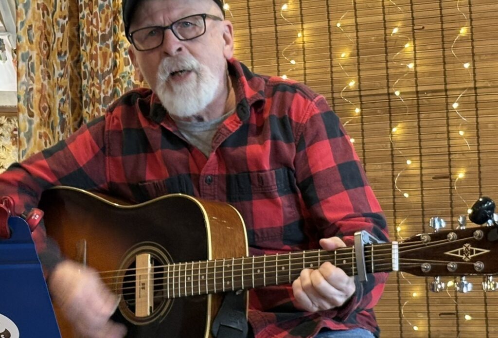 Wayne at Sunday Artcoustics at Earth Goods